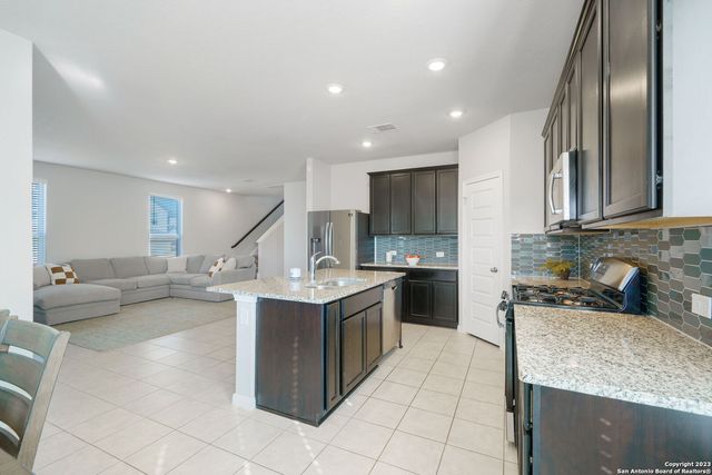 5151 LONGHORN RIV, Converse, TX 78109