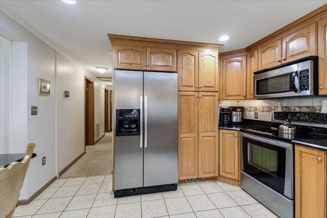 106 Club House DR, Moneta, VA 24121