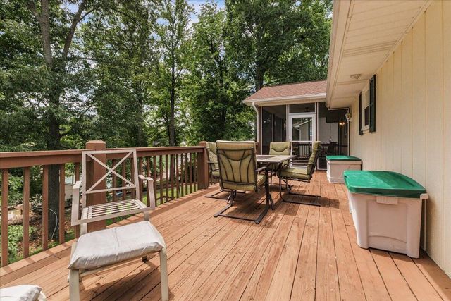 106 Club House DR, Moneta, VA 24121