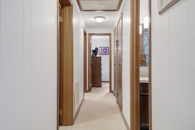 106 Club House DR, Moneta, VA 24121