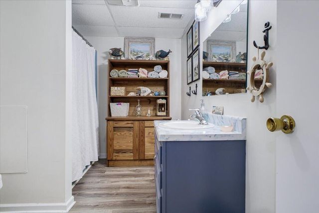 106 Club House DR, Moneta, VA 24121