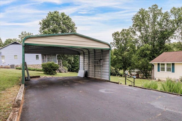 106 Club House DR, Moneta, VA 24121