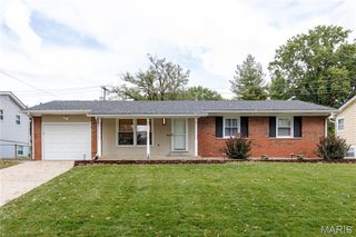 2 Biscayne Drive, Edwardsville, IL 62025