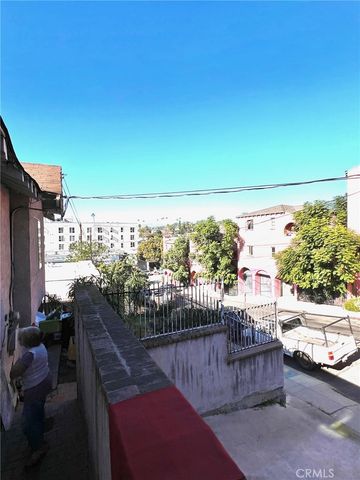 1414 Fairbanks, Los Angeles, CA 90026