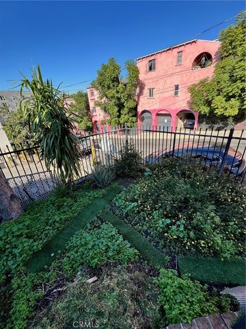 1414 Fairbanks, Los Angeles, CA 90026