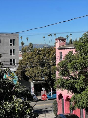 1414 Fairbanks, Los Angeles, CA 90026