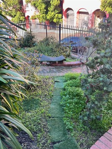 1414 Fairbanks, Los Angeles, CA 90026