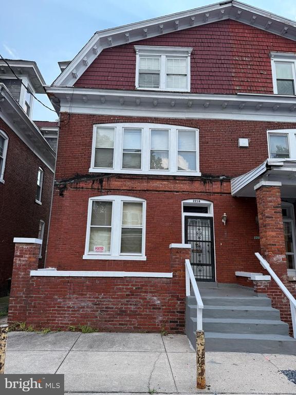 2216 PENN ST, Harrisburg, PA 17110