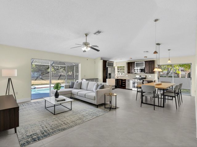 13400 NW 5th Court, Plantation, FL 33325