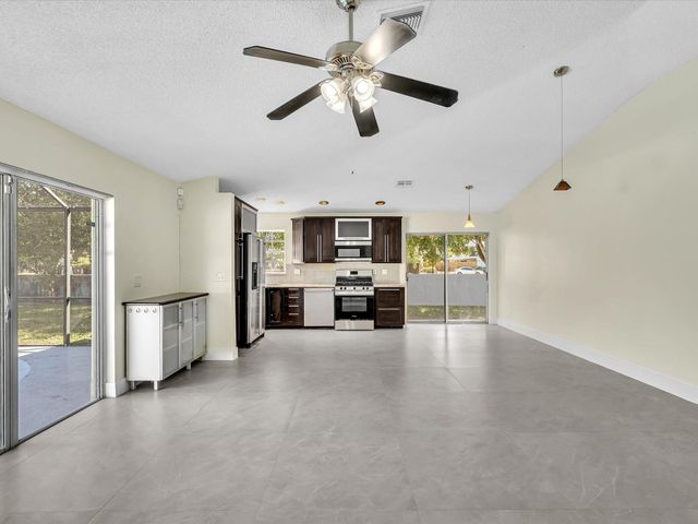 13400 NW 5th Court, Plantation, FL 33325