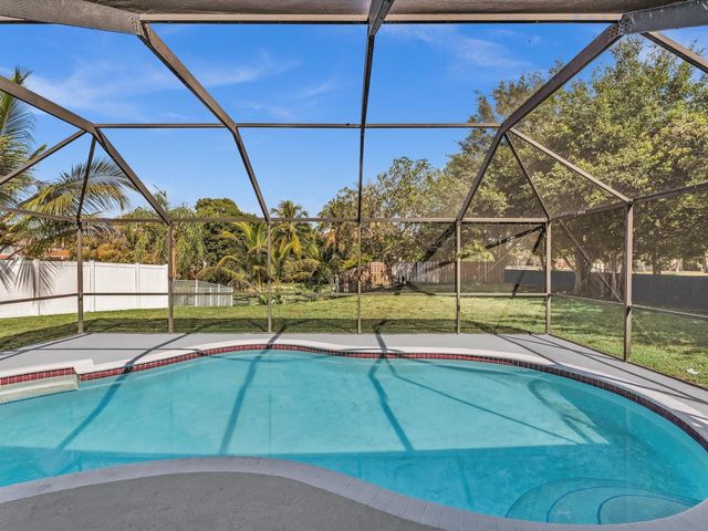 13400 NW 5th Court, Plantation, FL 33325