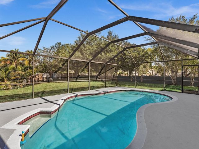 13400 NW 5th Court, Plantation, FL 33325