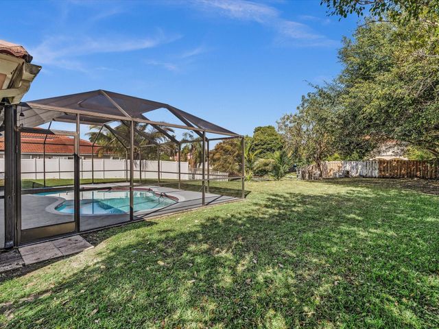 13400 NW 5th Court, Plantation, FL 33325