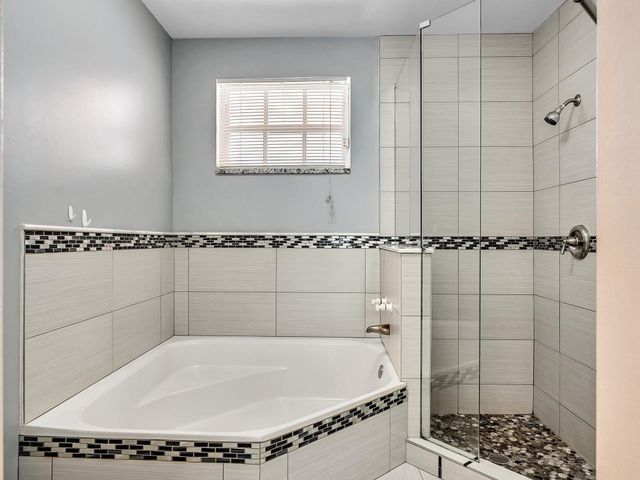 13400 NW 5th Court, Plantation, FL 33325