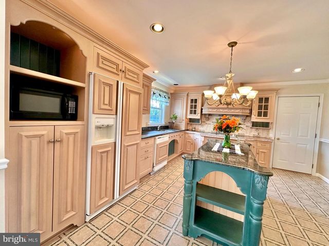 400 CENTURY DRIVE DR #1, Greencastle, PA 17225