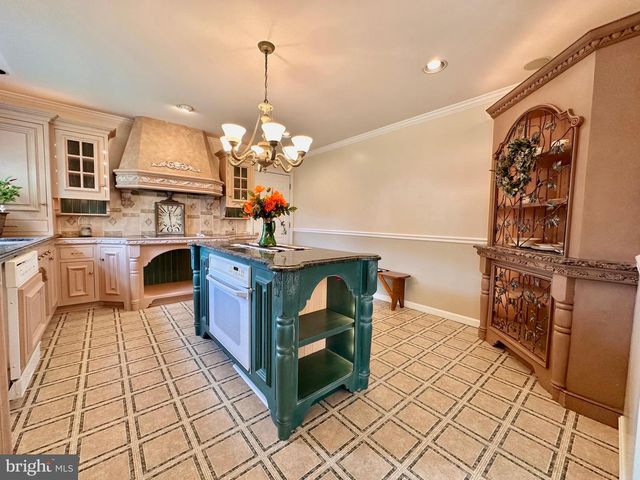 400 CENTURY DRIVE DR #1, Greencastle, PA 17225