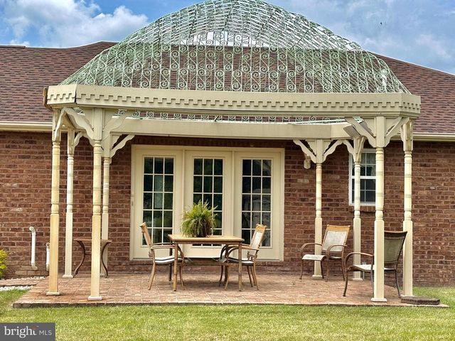 400 CENTURY DRIVE DR #1, Greencastle, PA 17225