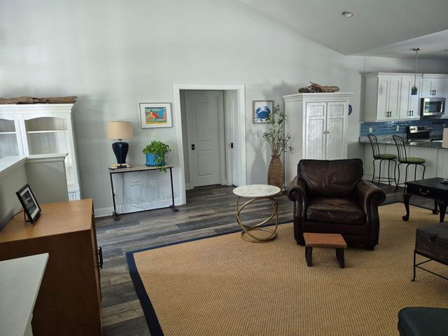 359 Country Club Dr., Pawleys Island, SC 29585