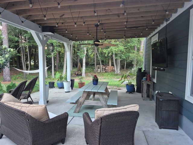 359 Country Club Dr., Pawleys Island, SC 29585