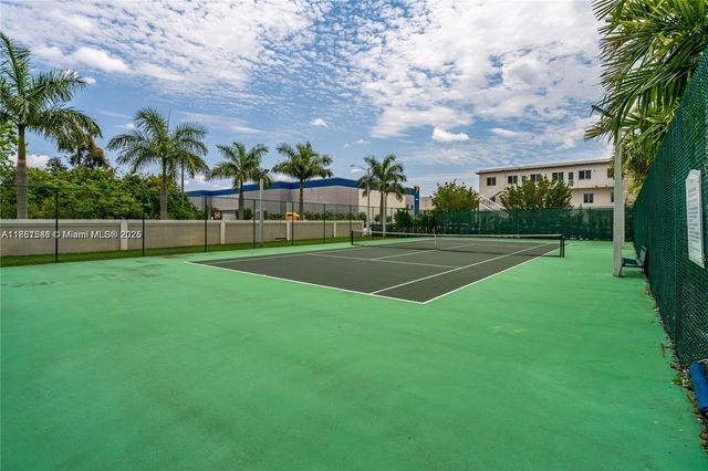 10424 NW 63rd Ter 01, Doral, FL 33178