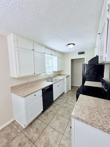 620 Race Street A, Crowley, TX 76036