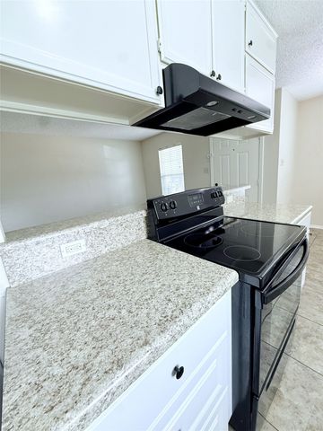 620 Race Street A, Crowley, TX 76036