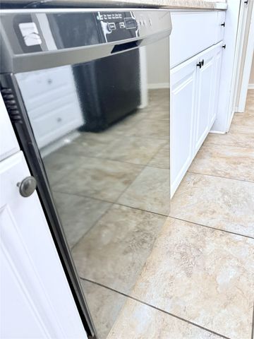 620 Race Street A, Crowley, TX 76036