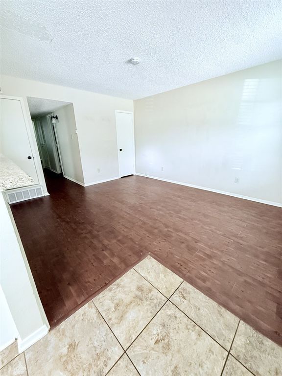 620 Race Street A, Crowley, TX 76036