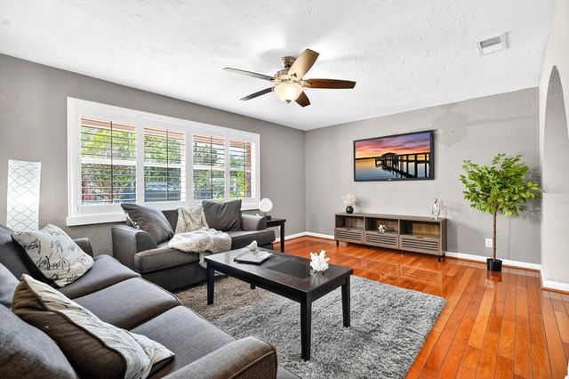 2134 POPE AVENUE, South Daytona, FL 32119