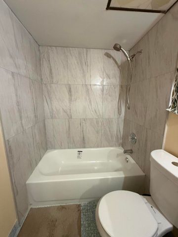 3001 NW 48th Avenue 439, Lauderdale Lakes, FL 33313