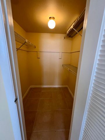 3001 NW 48th Avenue 439, Lauderdale Lakes, FL 33313