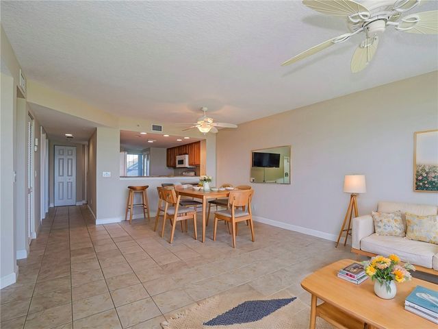 2700 Ocean Drive 208, Vero Beach, FL 32963