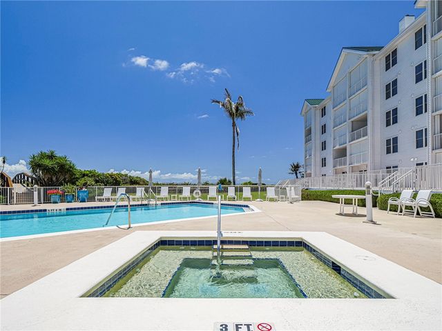 2700 Ocean Drive 208, Vero Beach, FL 32963