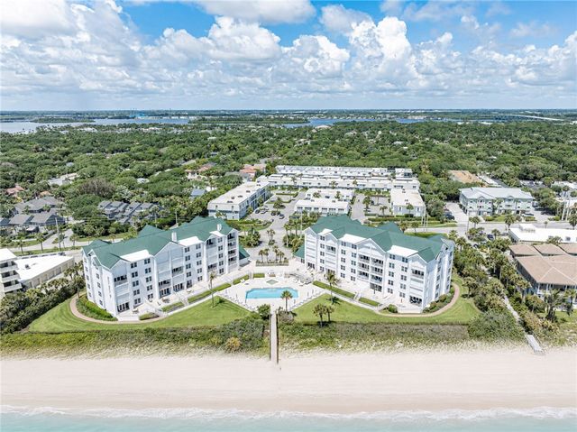 2700 Ocean Drive 208, Vero Beach, FL 32963
