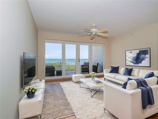 2700 Ocean Drive 208, Vero Beach, FL 32963