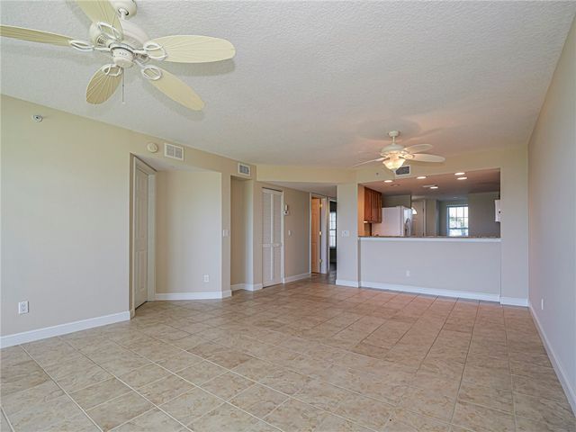 2700 Ocean Drive 208, Vero Beach, FL 32963