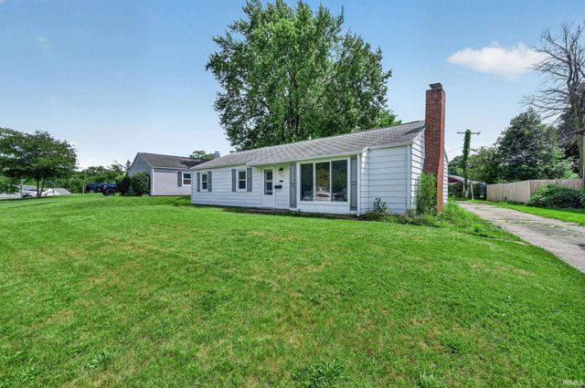 1616 Southeast Drive, South Bend, IN 46614