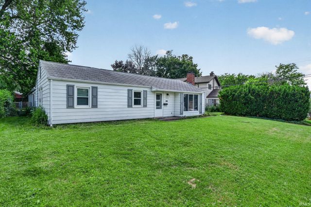 1616 Southeast Drive, South Bend, IN 46614