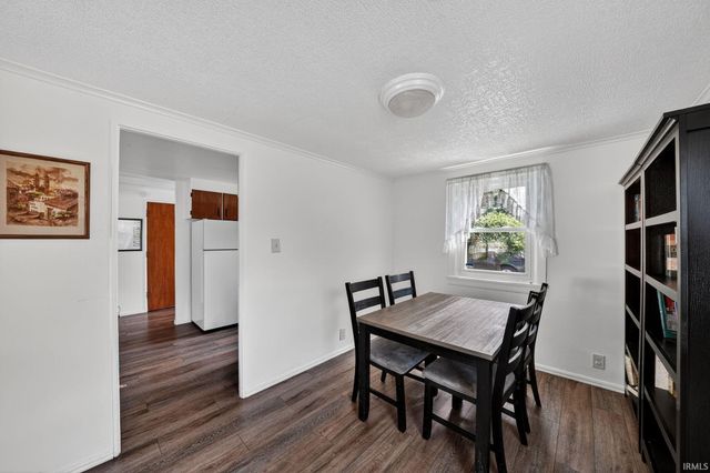 1616 Southeast Drive, South Bend, IN 46614