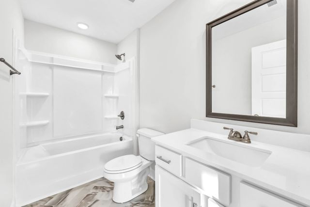 544 Ayden Ln, Clarksville, TN 37042