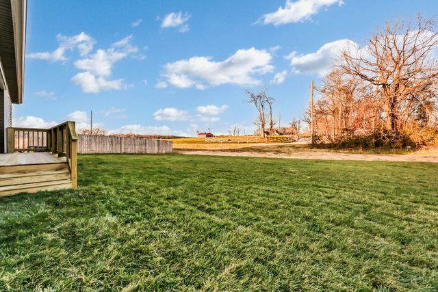 544 Ayden Ln, Clarksville, TN 37042