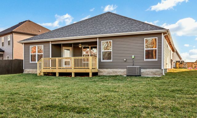 544 Ayden Ln, Clarksville, TN 37042