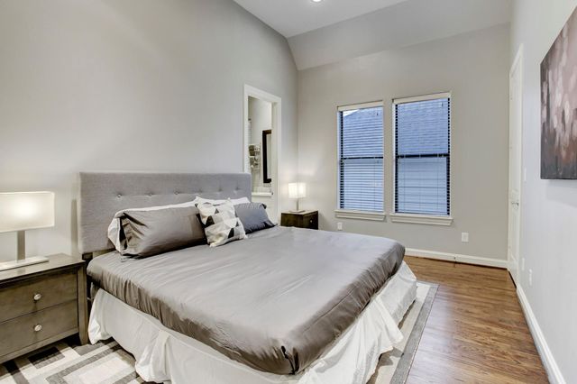 5506 Darling Street, Houston, TX 77007
