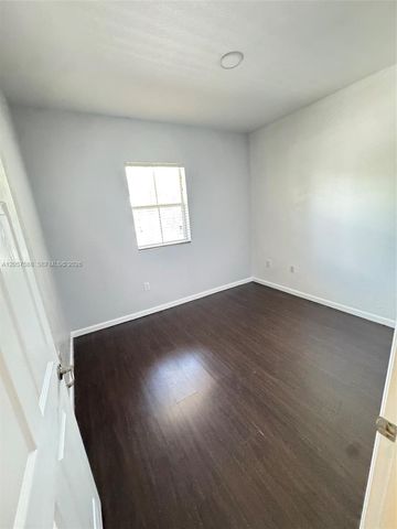 11601 NW 89 St 106, Doral, FL 33178
