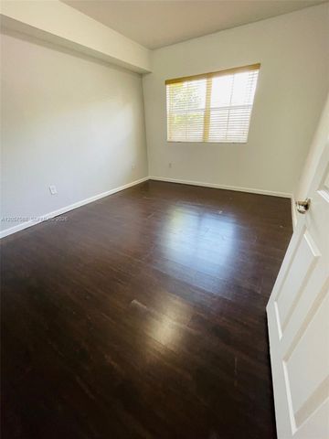 11601 NW 89 St 106, Doral, FL 33178