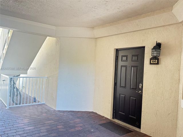 11601 NW 89 St 106, Doral, FL 33178