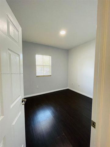 11601 NW 89 St 106, Doral, FL 33178