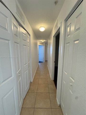 11601 NW 89 St 106, Doral, FL 33178