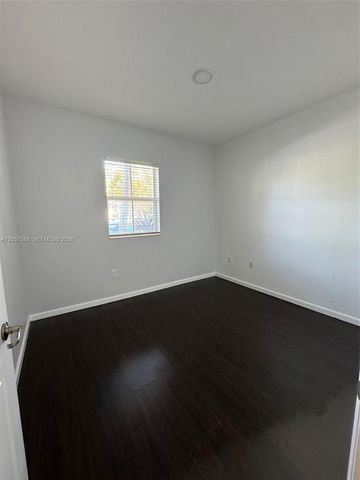 11601 NW 89 St 106, Doral, FL 33178