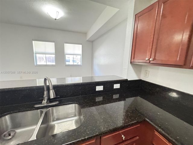 11601 NW 89 St 106, Doral, FL 33178